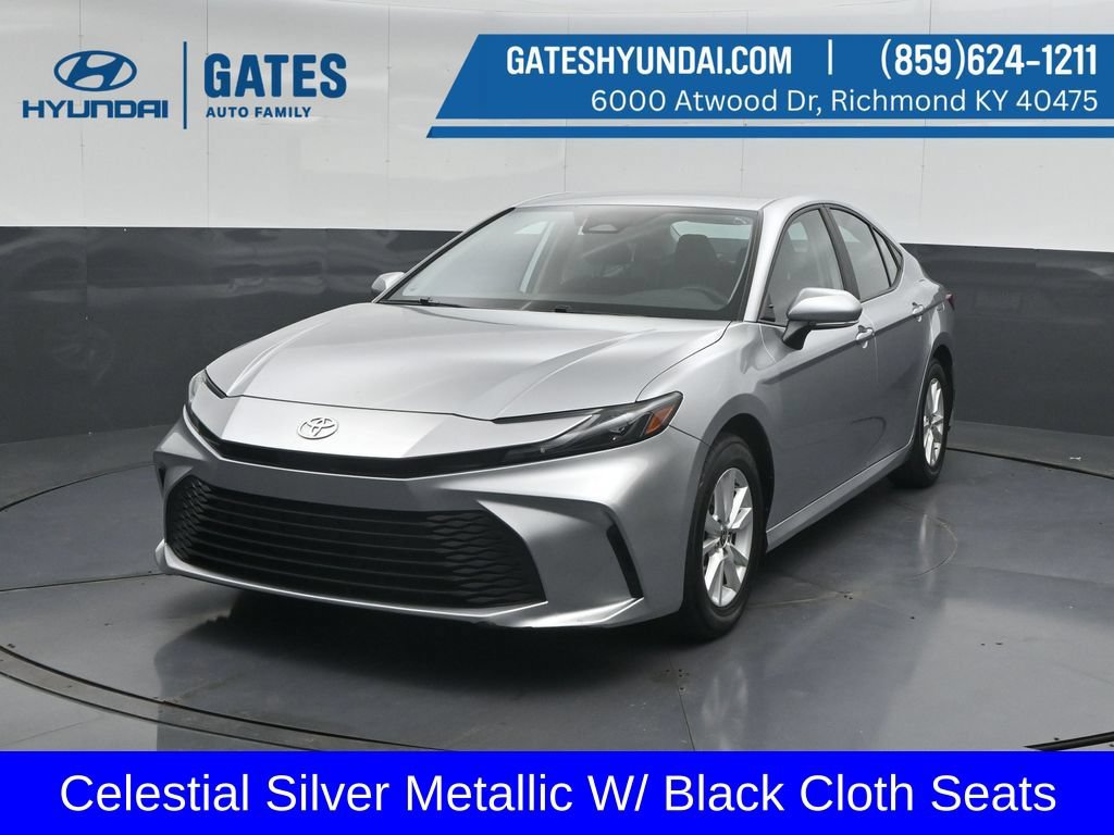 Used 2025 Toyota Camry LE FWD image 6
