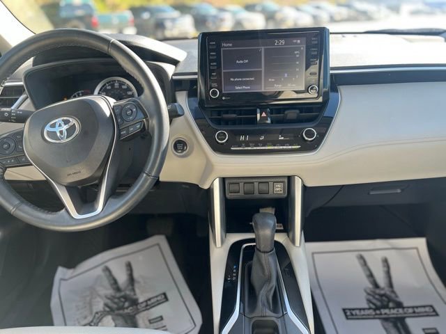 Used 2022 Toyota Corolla Cross LE image 15