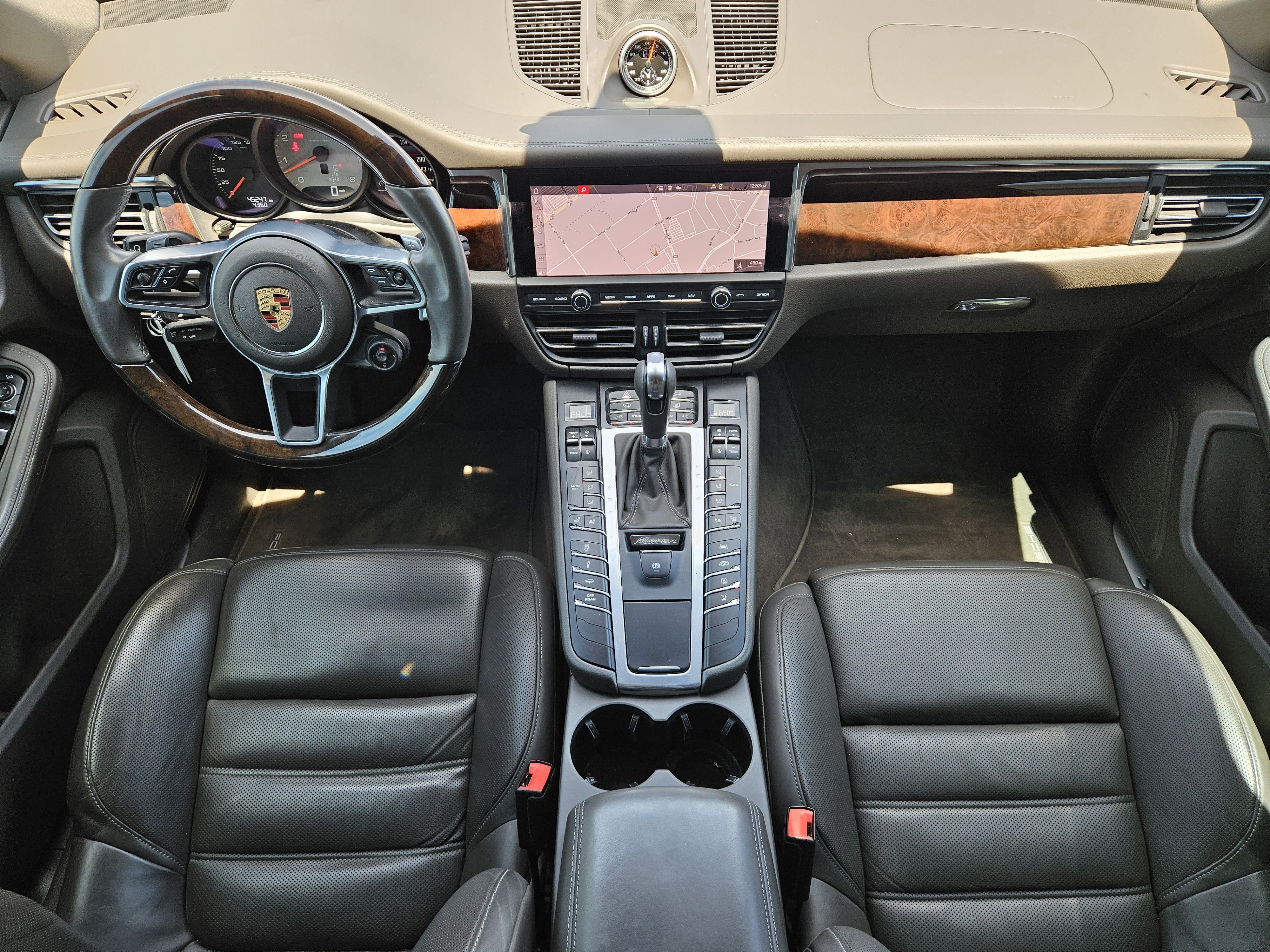 Certified 2020 Porsche Macan S AWD/4WD image 25