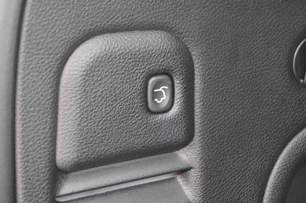 Used 2022 Jeep Grand Cherokee Limited AWD/4WD image 10