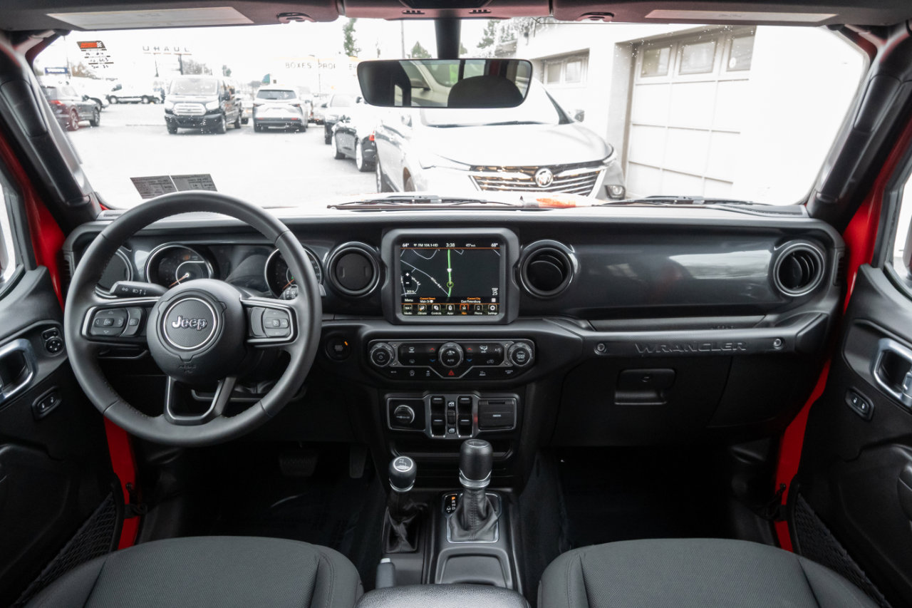 Used 2023 Jeep Wrangler Unlimited Sport image 36