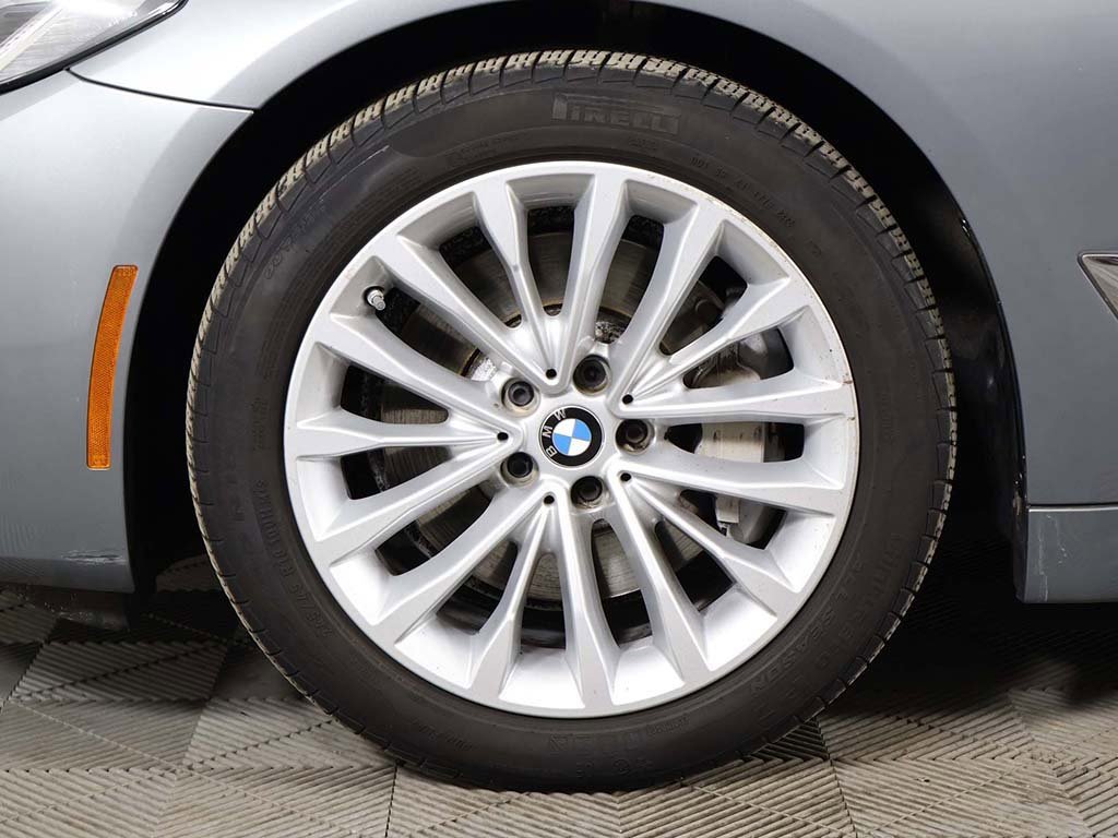 Used 2023 BMW 530i xDrive w/ Convenience Package image 24