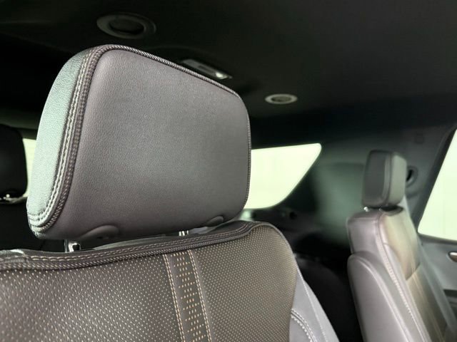 Used 2025 Chevrolet Tahoe High Country image 31