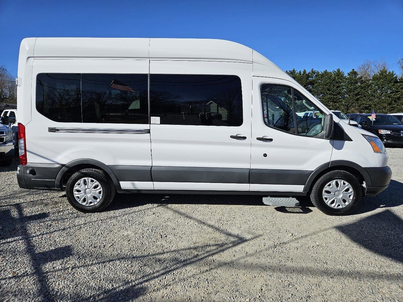 Used 2016 Ford Transit 350 XLT image 8