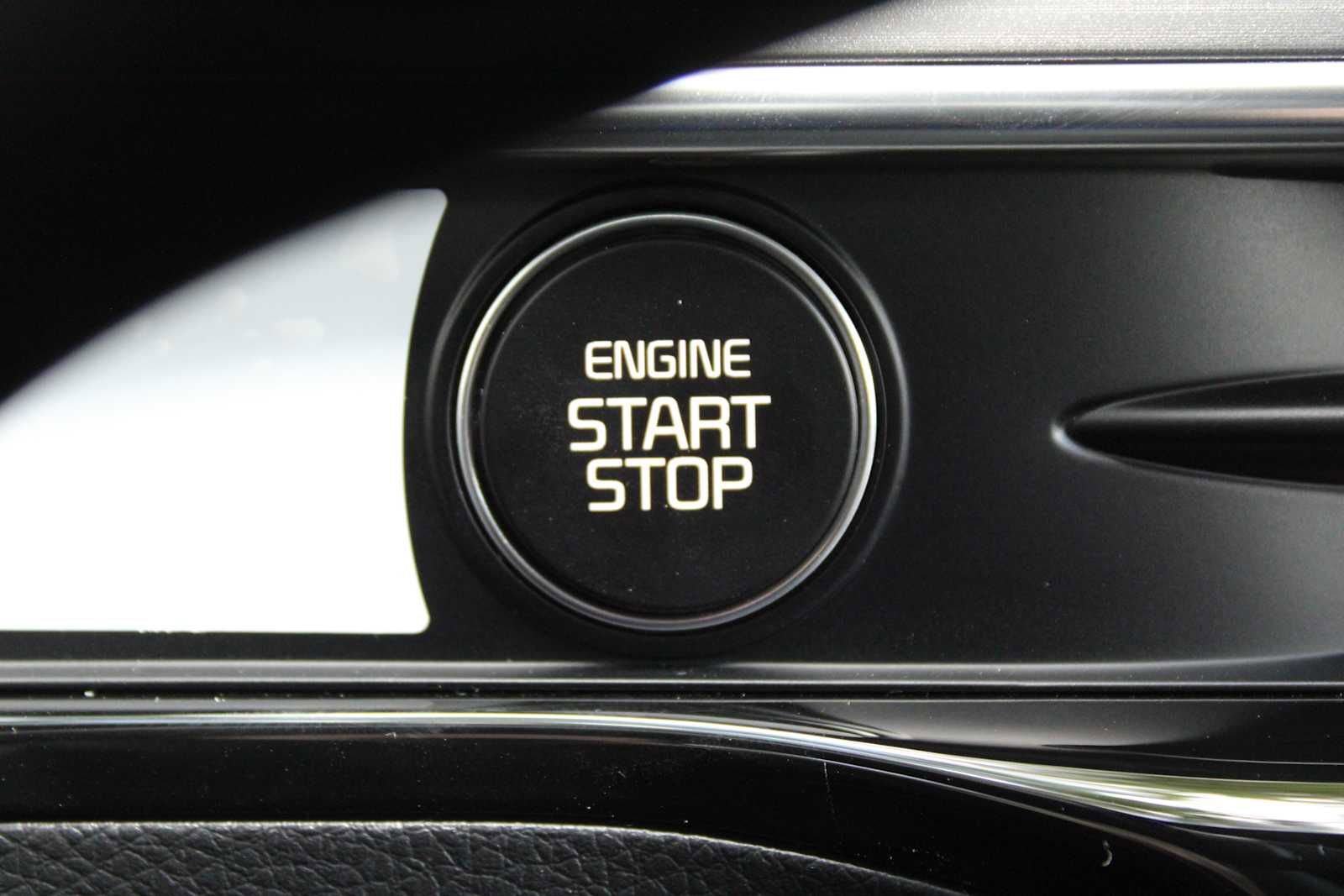 Certified 2025 Kia K5 GT-Line image 28