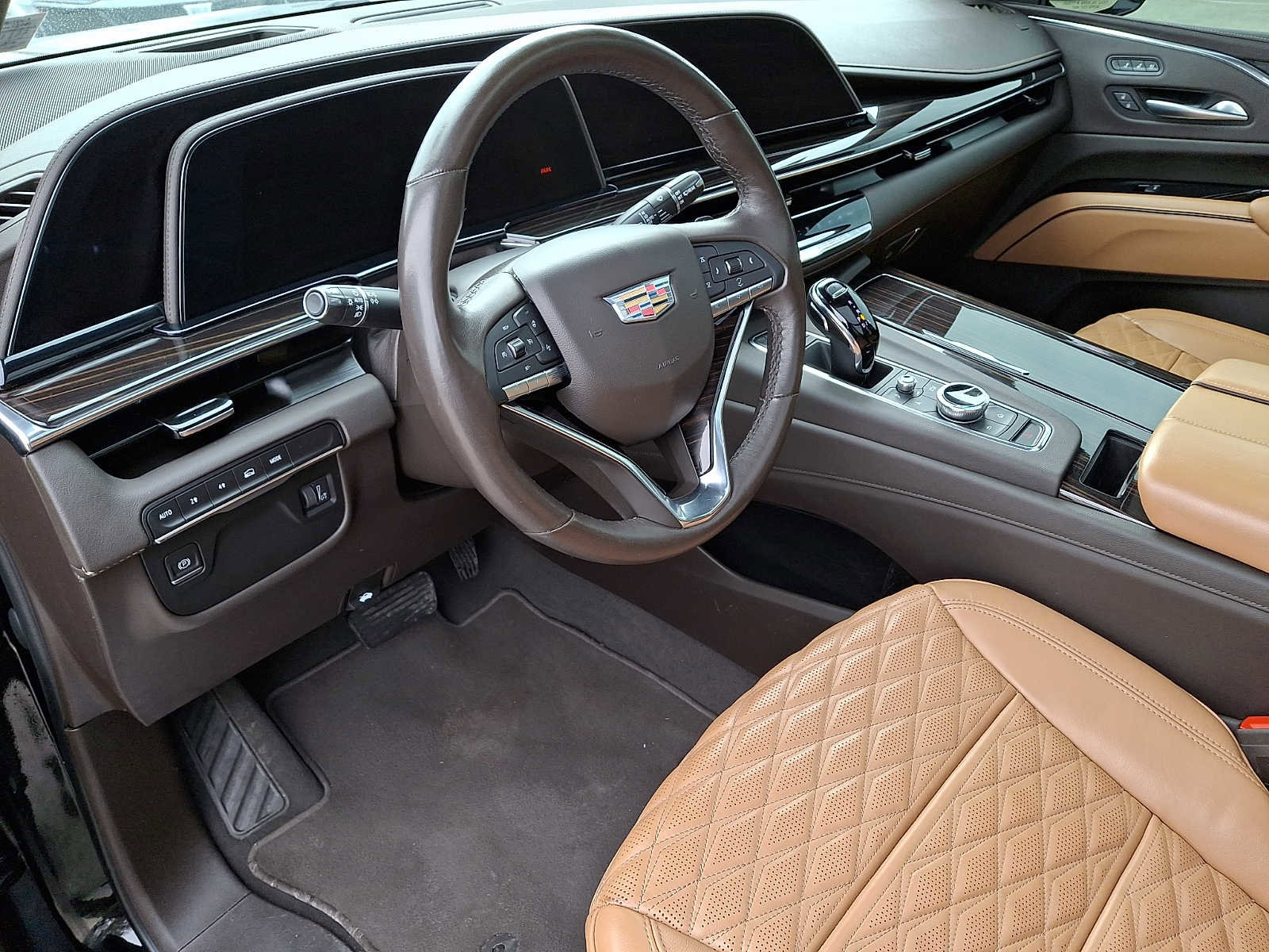 Certified 2023 Cadillac Escalade Premium Luxury image 16