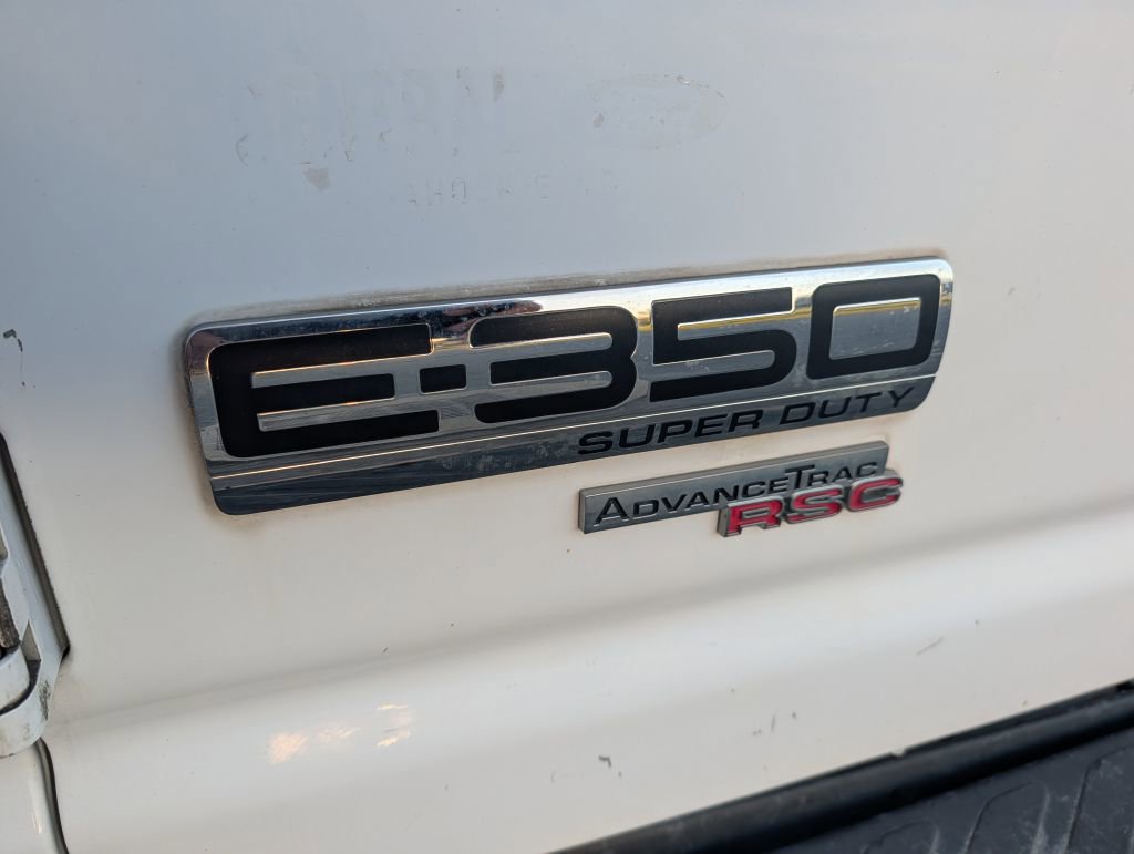Used 2012 Ford E-350 and Econoline 350 Extended Super Duty w/ Commercial Cargo Van Pkg RWD image 11