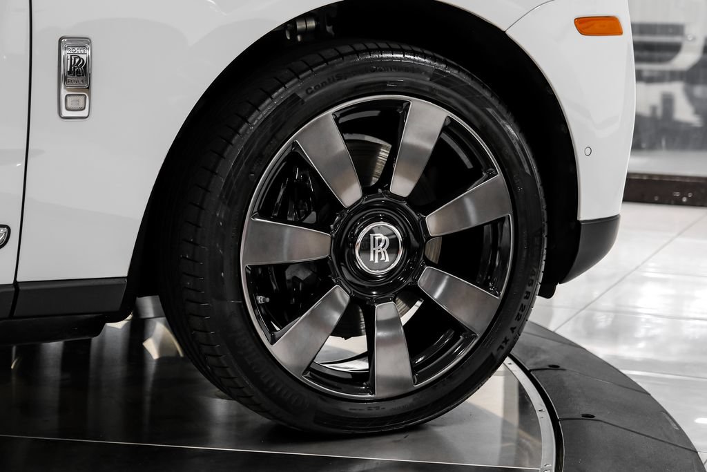 Used 2022 Rolls-Royce Cullinan AWD/4WD image 78