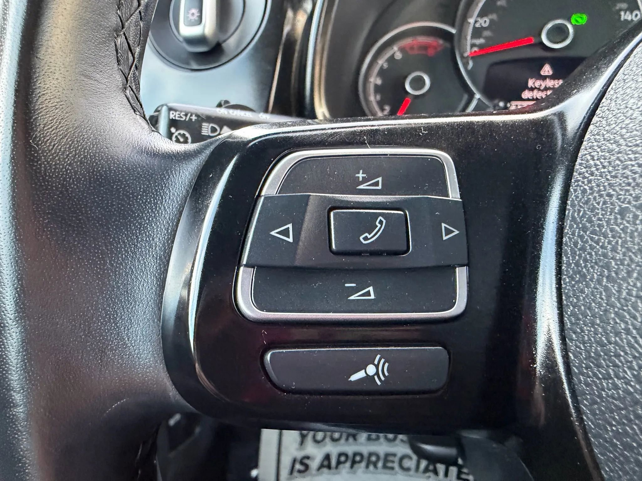 Used 2018 Volkswagen Beetle 2.0T S w/ Style & Comfort Package For S image 27