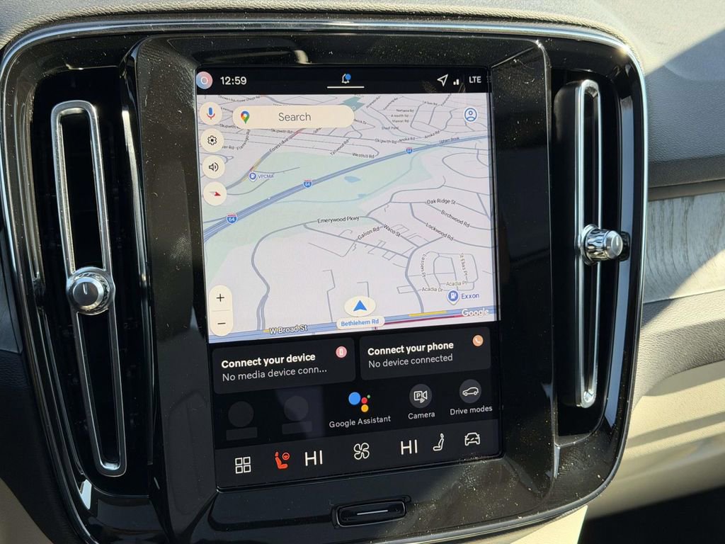 New 2026 Volvo XC40 B5 Ultra w/ Protection Package Premier image 3