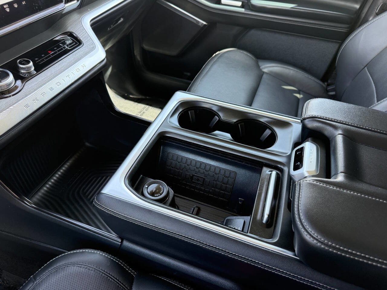 Used 2025 Ford Expedition Max Platinum image 57