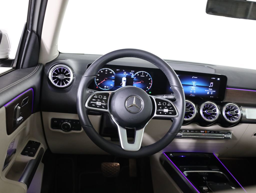 Used 2023 Mercedes-Benz GLB 250 image 36