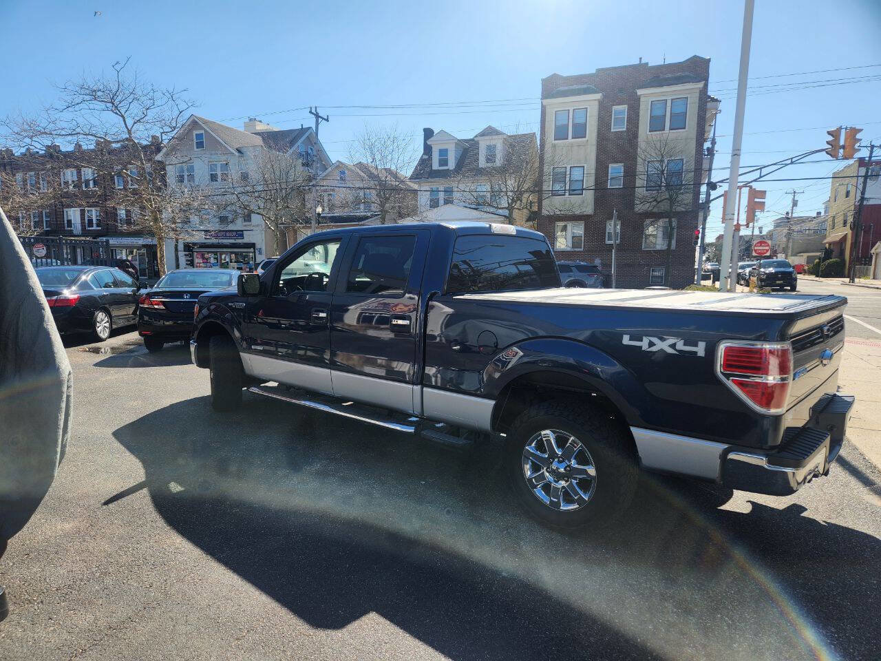 Used 2013 Ford F150 XLT w/ Luxury Equipment Group AWD/4WD image 2