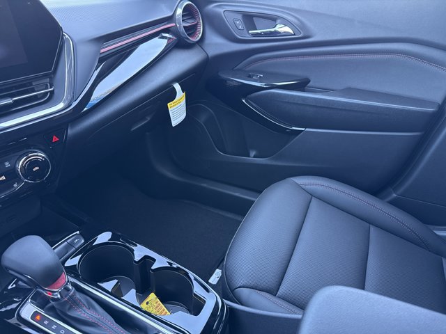 New 2026 Chevrolet Trax RS w/ Sunroof Package image 21