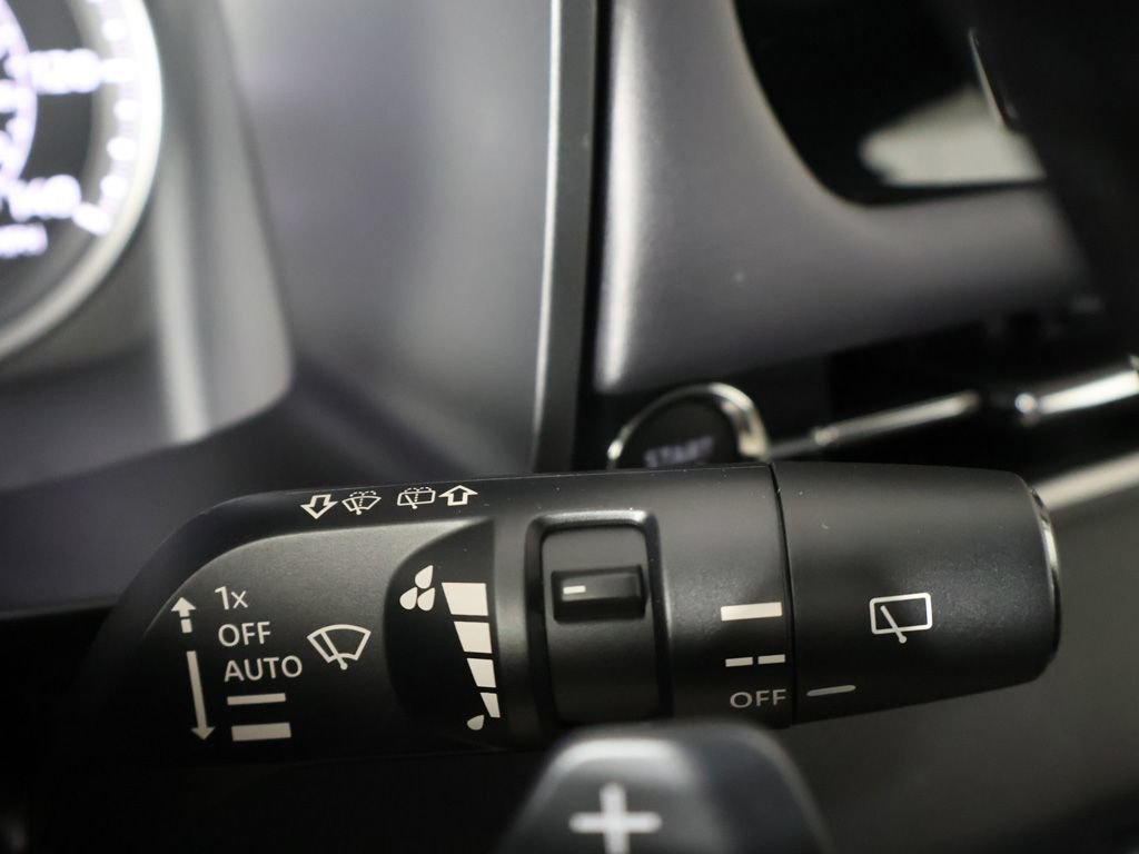 New 2026 Mitsubishi Outlander LE AWD/4WD image 44