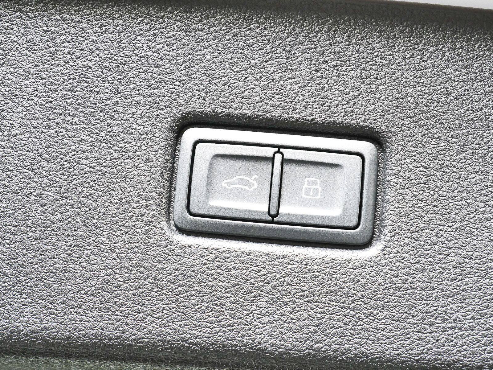 Used 2024 Audi SQ5 Premium Plus w/ S Sport Package AWD/4WD image 34