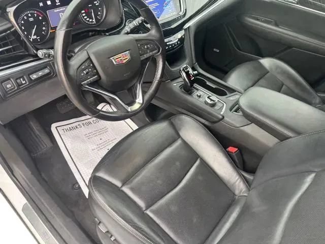 Used 2024 Cadillac XT6 Premium Luxury w/ Technology Package AWD/4WD image 10