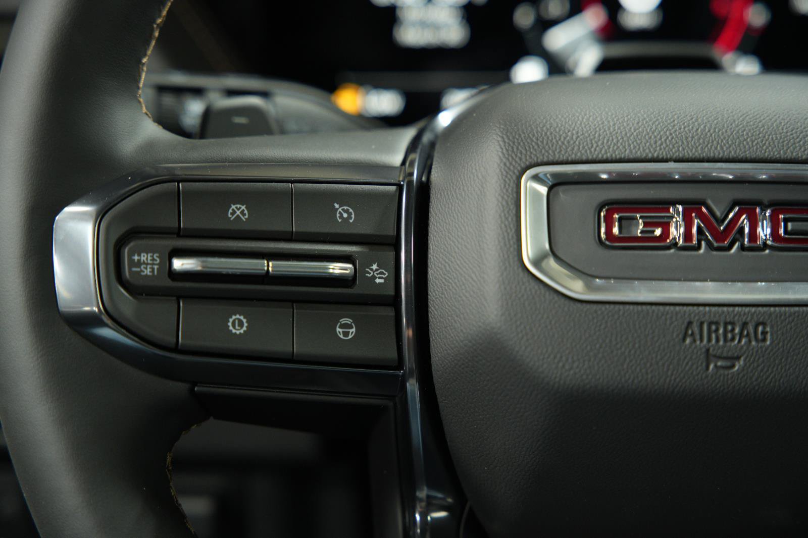 New 2026 GMC Yukon XL AT4 w/ AT4 Premium Plus Package AWD/4WD image 41