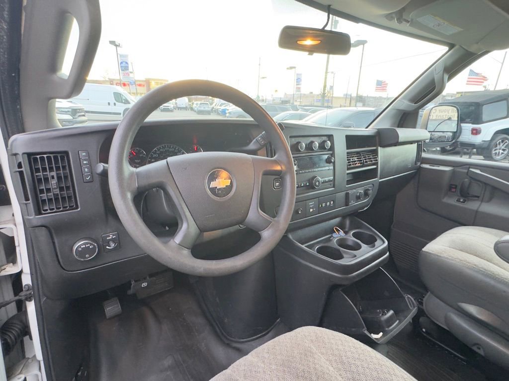 Used 2019 Chevrolet Express 2500 RWD image 15