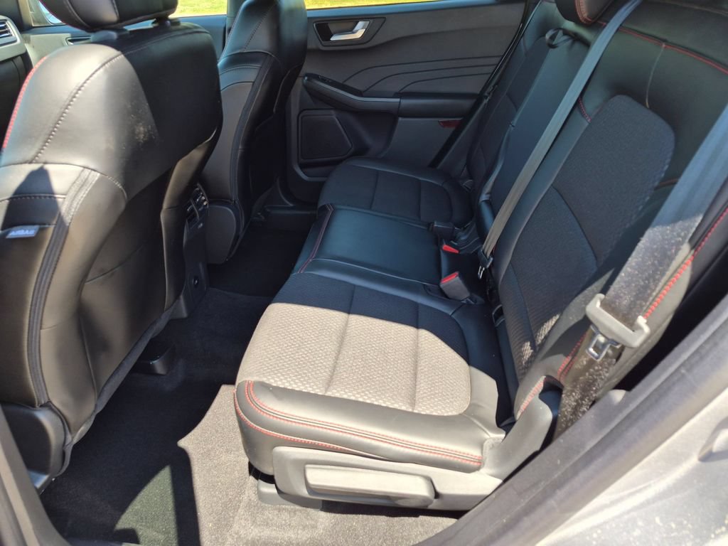 Used 2024 Ford Escape ST-Line w/ Tech Pack #1 AWD/4WD image 29