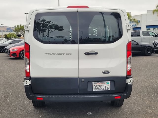 Certified 2018 Ford Transit 250 130 Low Roof w/ Exterior Upgrade Package RWD image 8