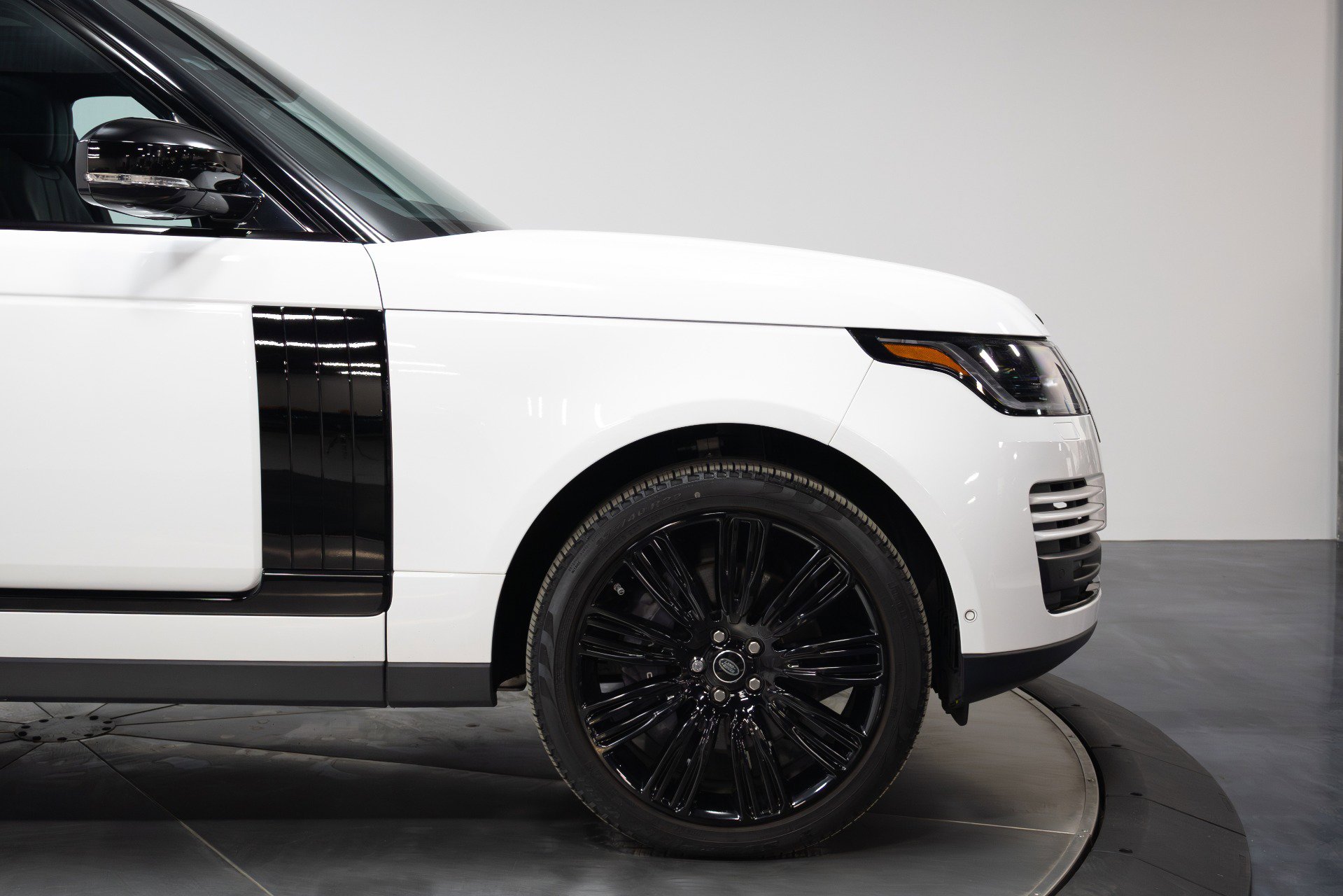 Used 2021 Land Rover Range Rover Westminster Edition image 19
