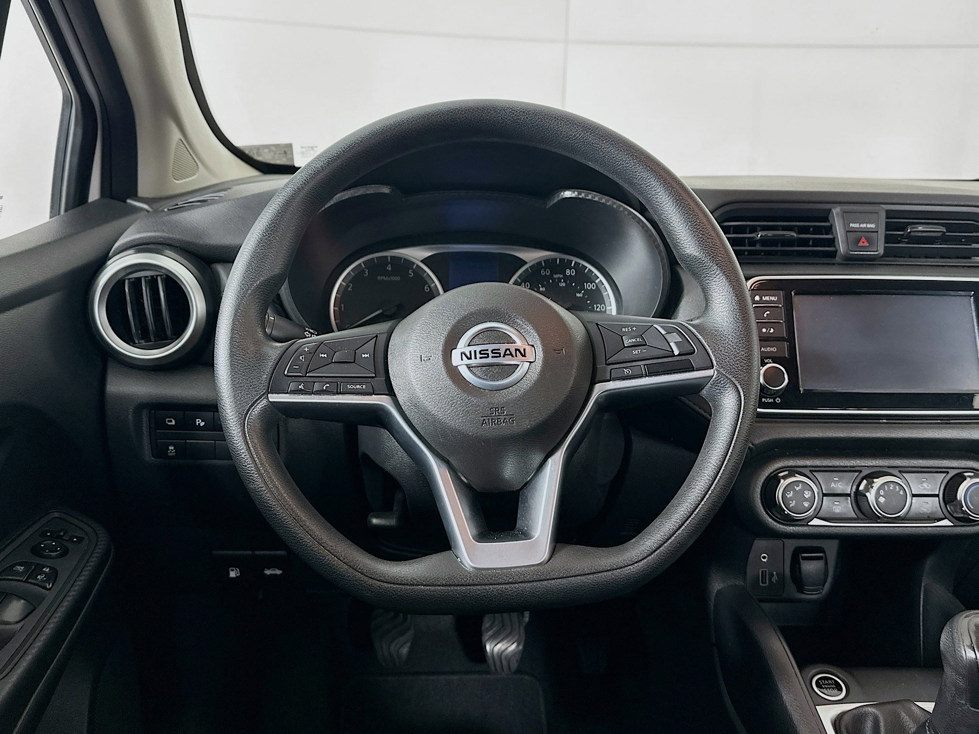 Used 2021 Nissan Versa S image 17