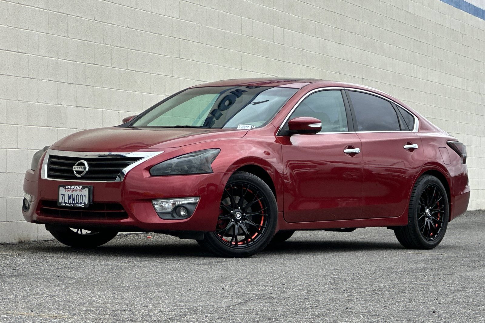 Used 2015 Nissan Altima 2.5 SV w/ Convenience Package FWD image 8