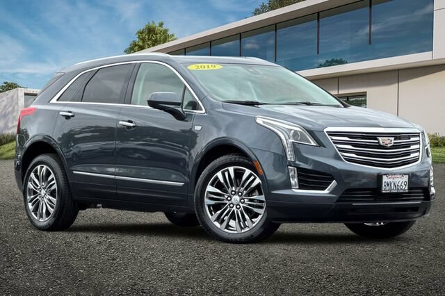 Used 2019 Cadillac XT5 Luxury AWD/4WD image 2
