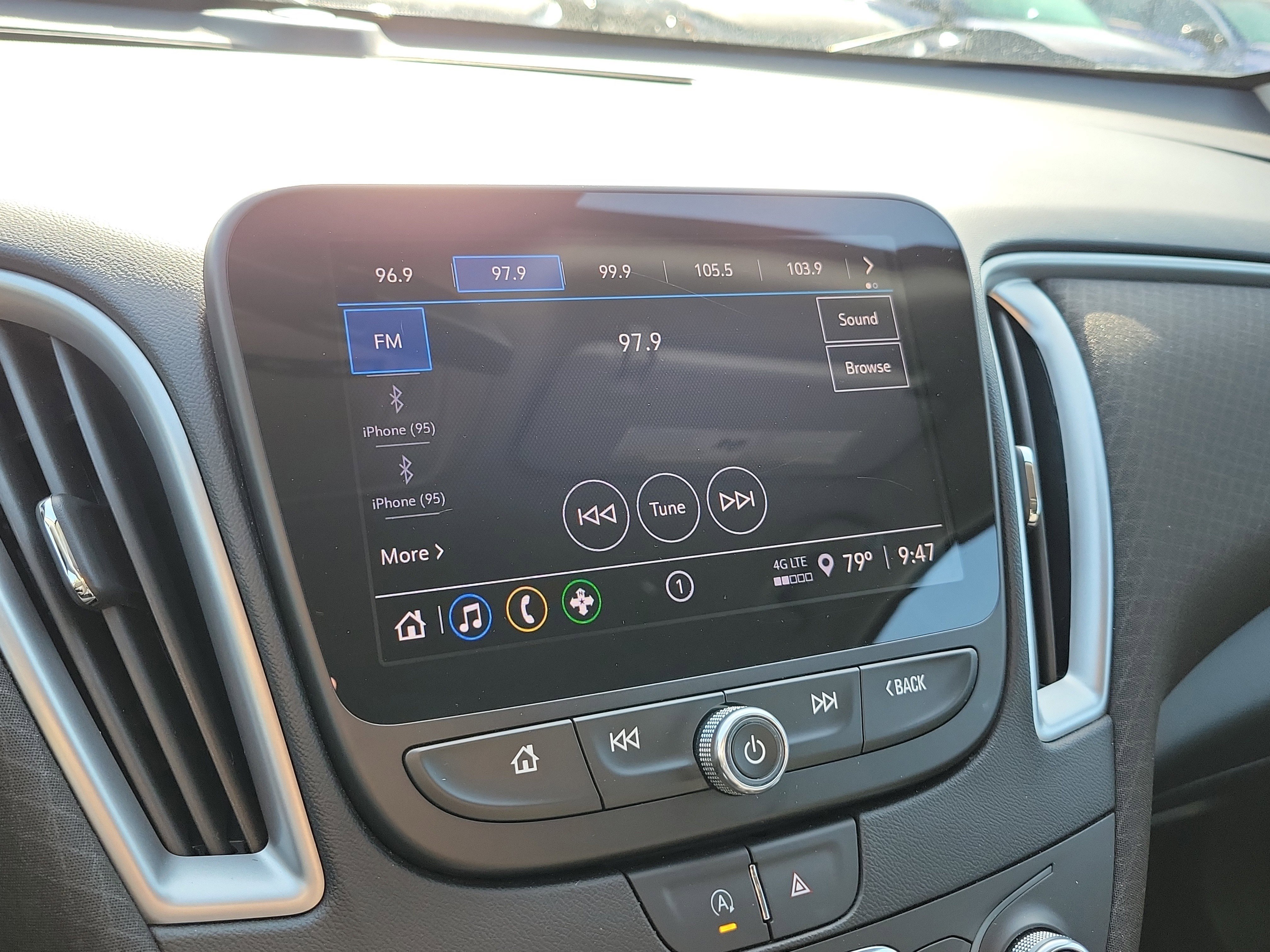 Used 2022 Chevrolet Malibu RS image 31