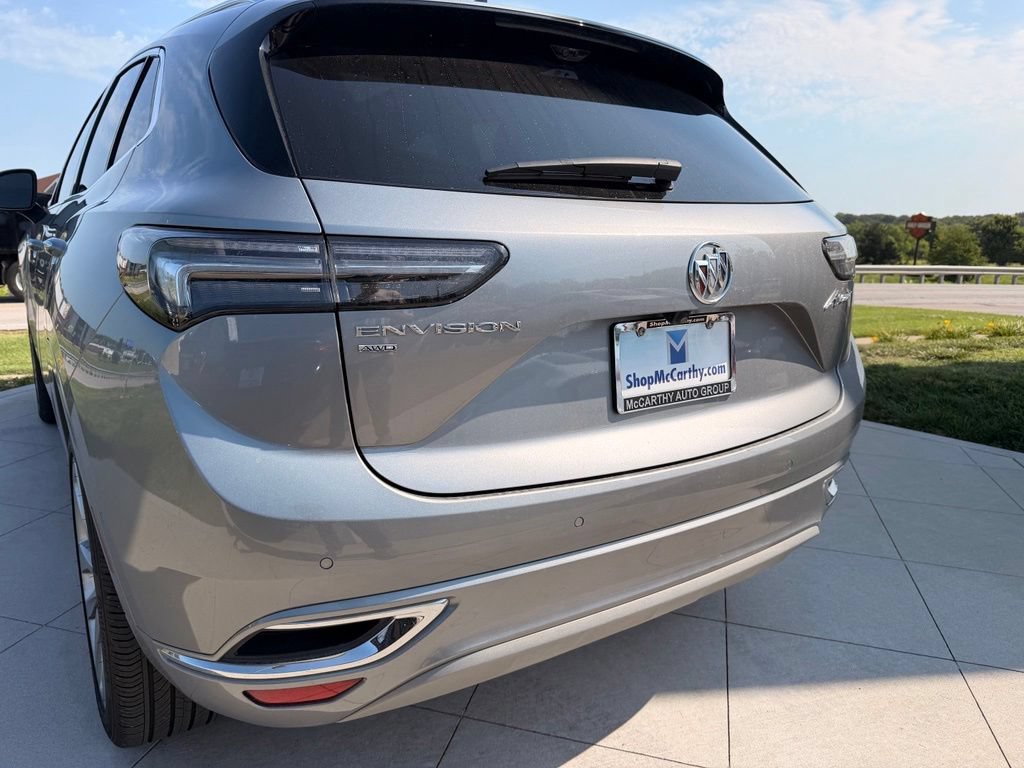 Used 2023 Buick Envision Avenir AWD/4WD image 35