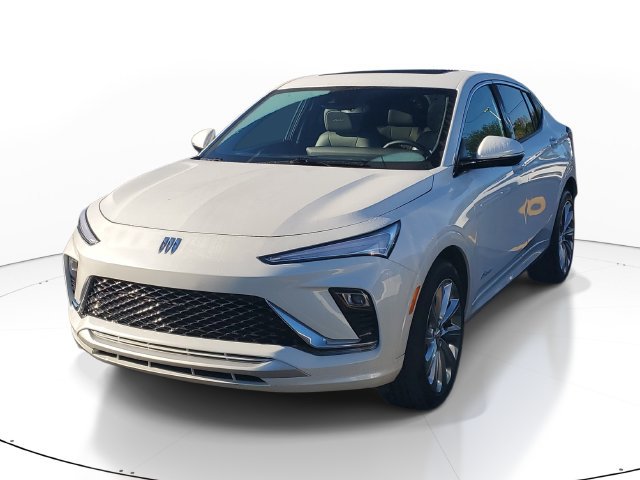 Certified 2024 Buick Envista Avenir FWD image 2