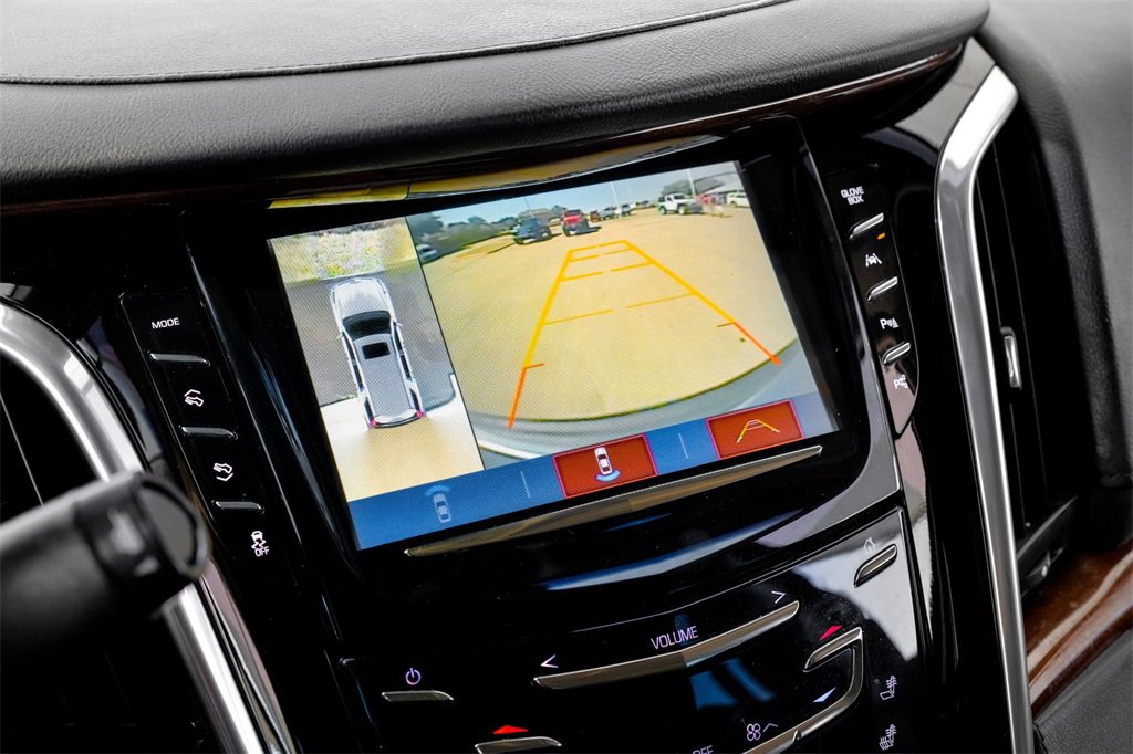 Used 2019 Cadillac Escalade ESV Luxury image 21