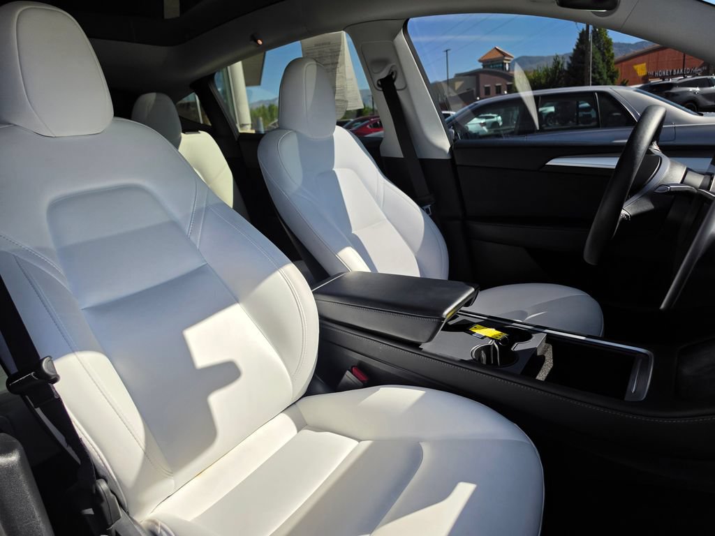 Used 2023 Tesla Model Y Performance AWD/4WD image 12