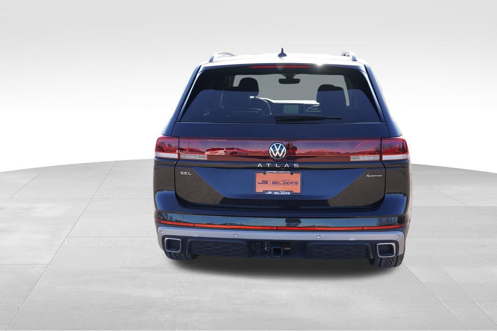 Used 2024 Volkswagen Atlas Peak Edition SEL image 6