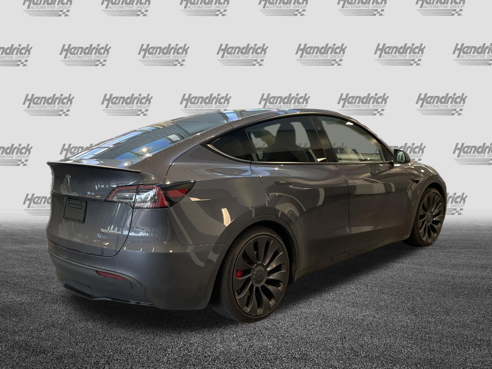 Used 2023 Tesla Model Y Performance AWD/4WD image 10