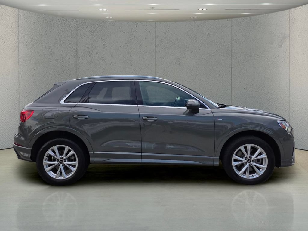 Used 2023 Audi Q3 2.0T Premium AWD/4WD image 6