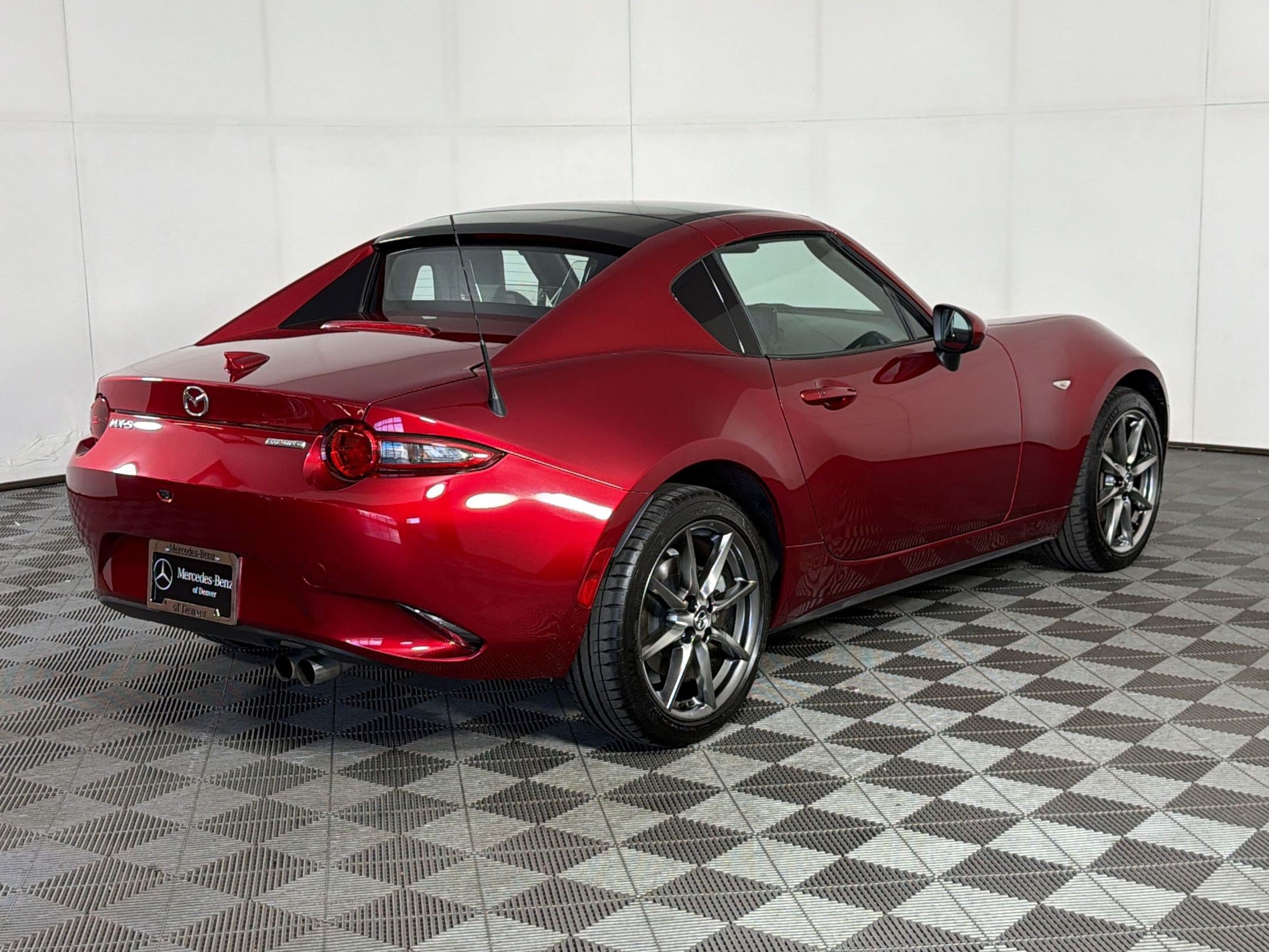 Used 2022 MAZDA MX-5 Miata RF Grand Touring w/ Weather Package RWD image 9