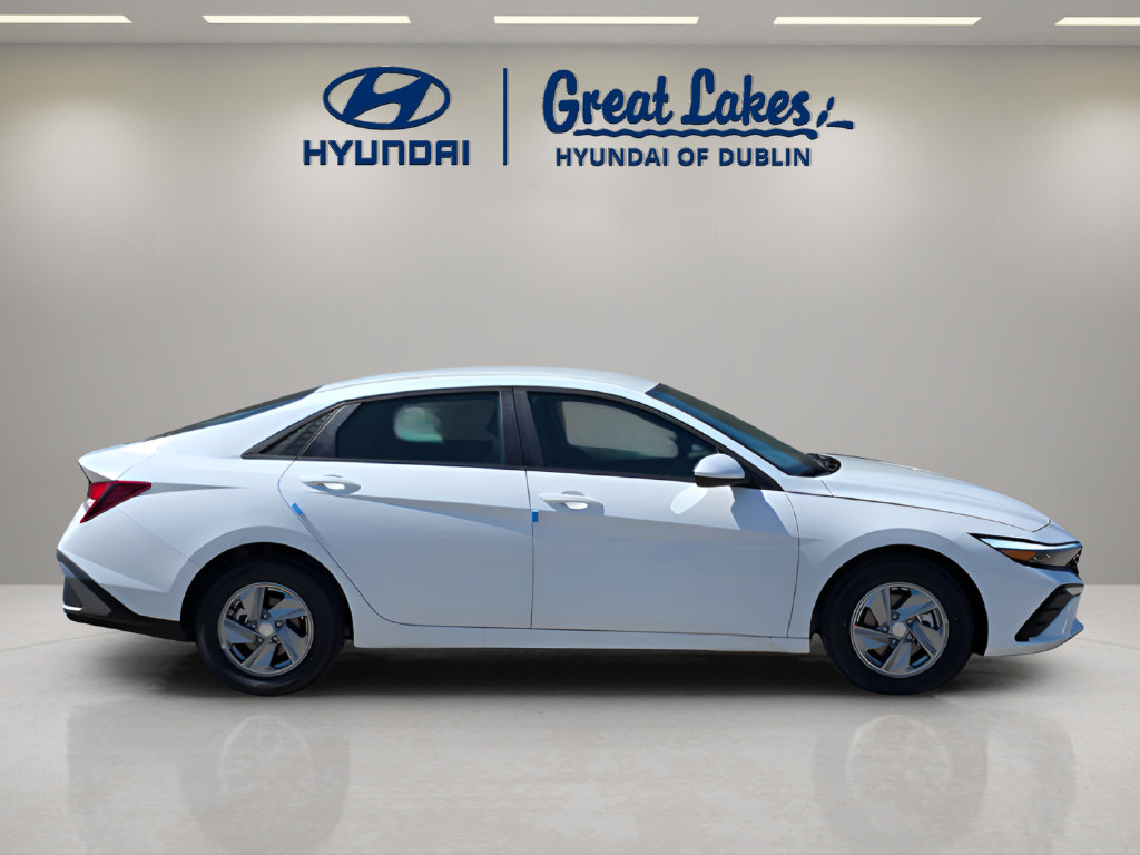 New 2026 Hyundai Elantra SE FWD image 7