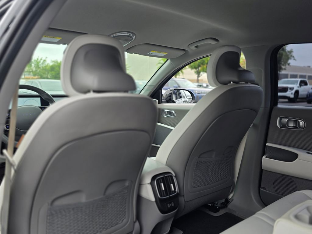 Used 2025 Hyundai Ioniq 6 SEL RWD image 16