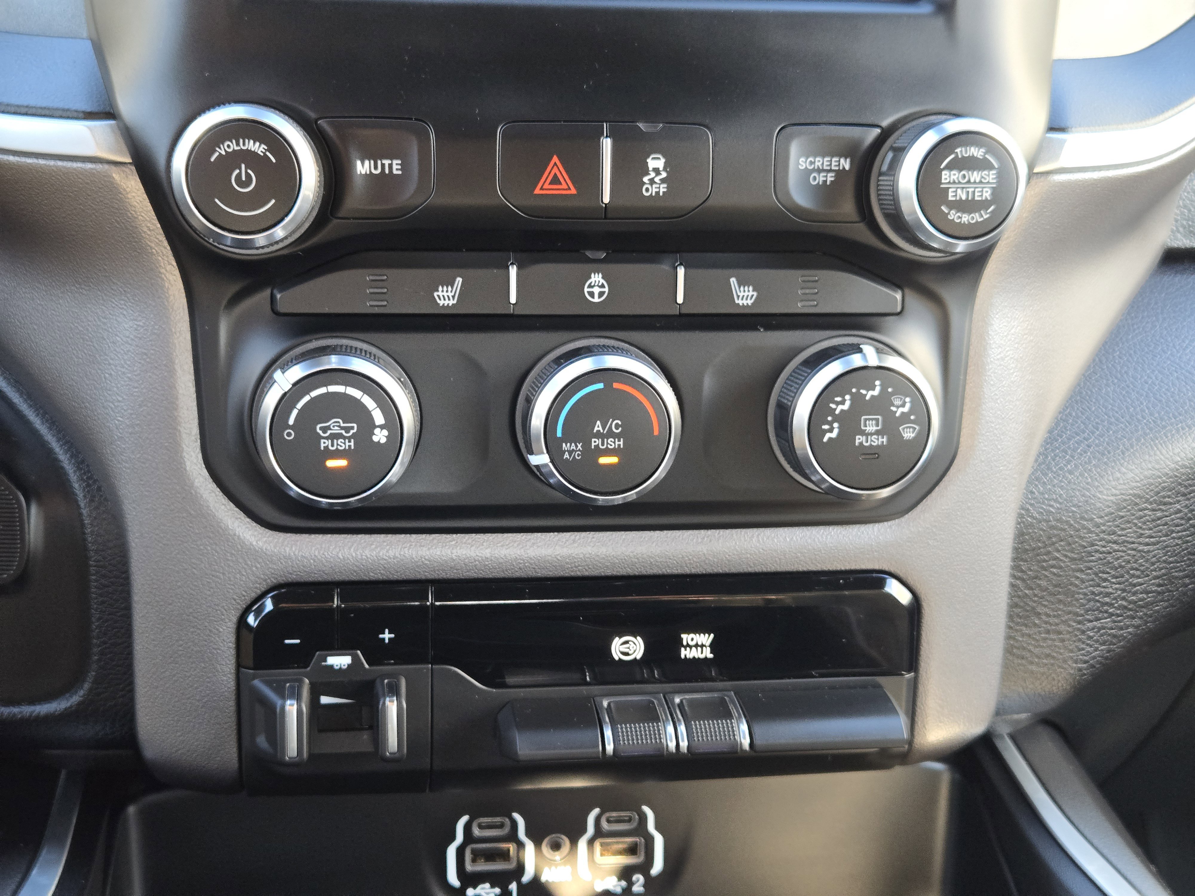 Used 2024 RAM 3500 Big Horn w/ Heated Seats & Wheel Group image 22