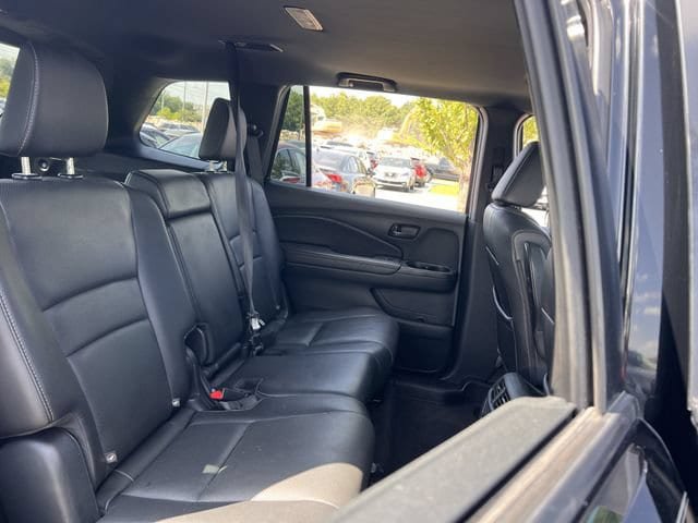 Used 2023 Honda Passport EX-L image 29