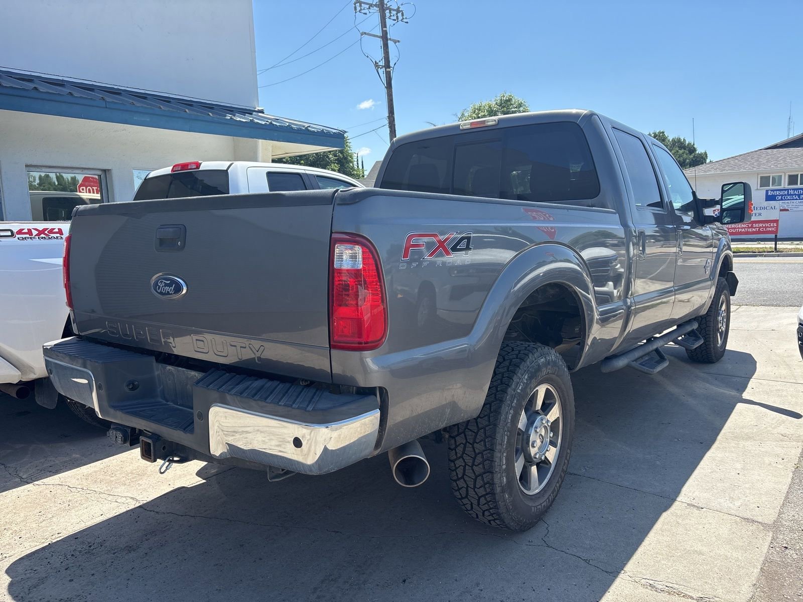 Used 2012 Ford F350 Lariat w/ FX4 Off Road Pkg AWD/4WD image 4