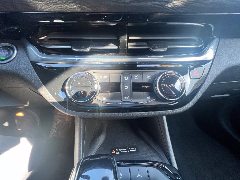 Used 2025 Buick Envista Sport Touring w/ Convenience I Package FWD image 28