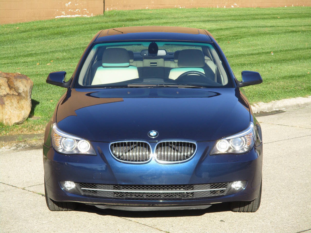 Used 2010 BMW 535i xDrive Sedan AWD/4WD image 11