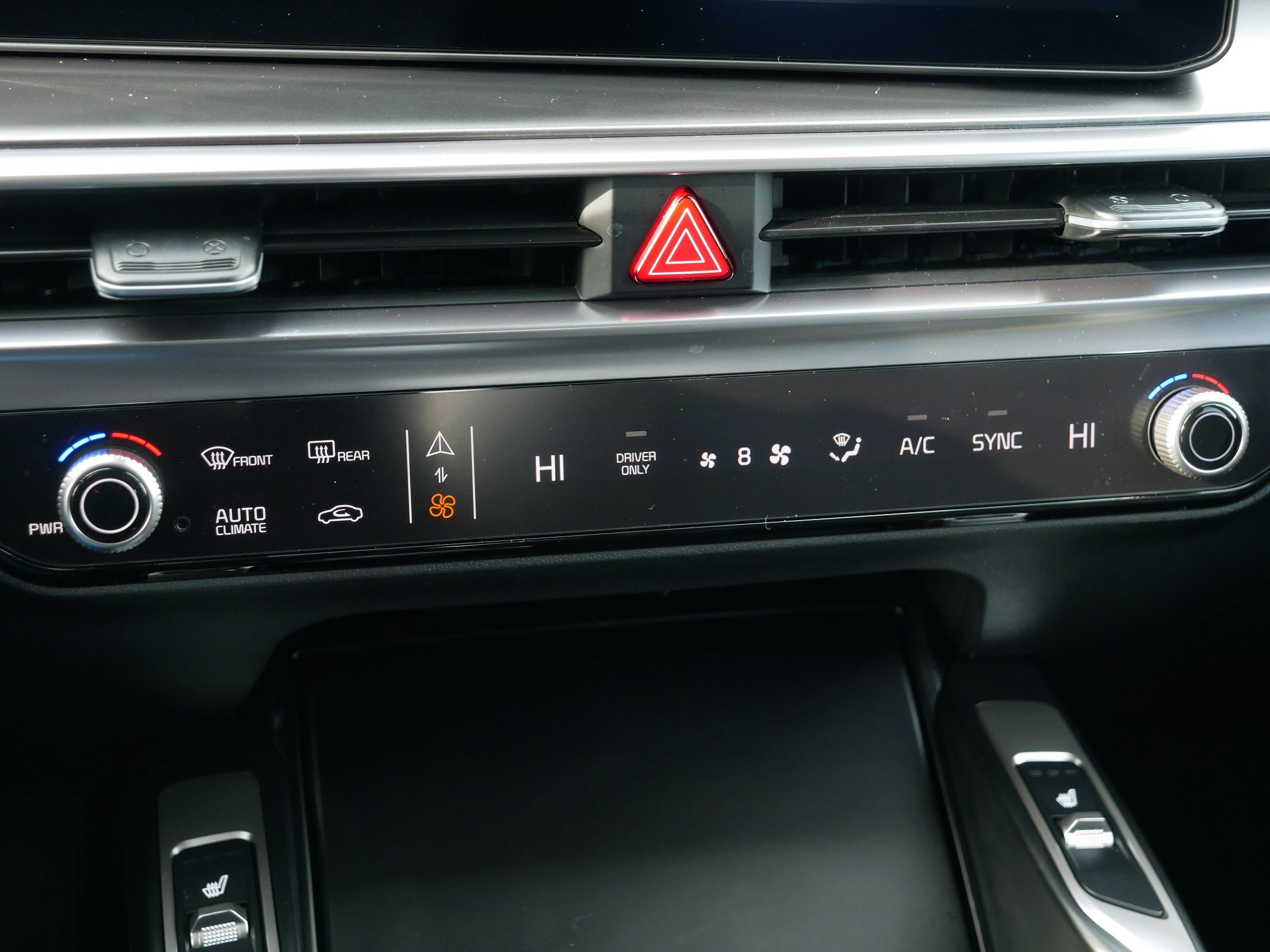 Certified 2025 Kia Sorento EX image 23