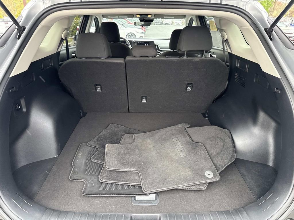 Used 2025 Kia Sportage LX AWD/4WD image 7