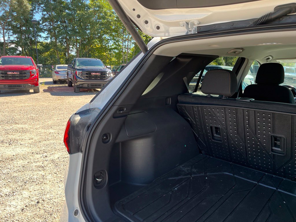 Used 2022 Chevrolet Equinox LT FWD image 11