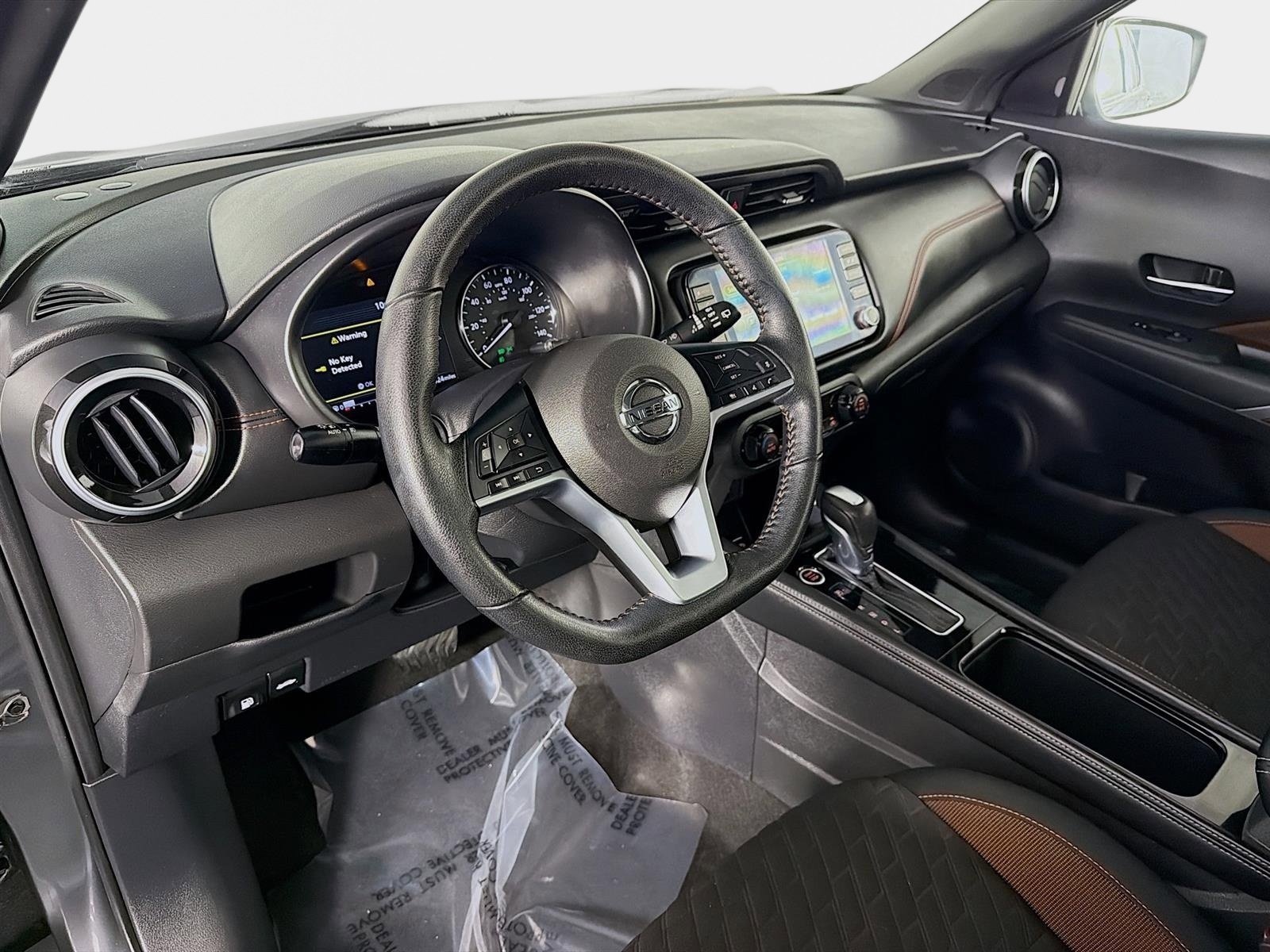 Used 2021 Nissan Kicks SR image 10