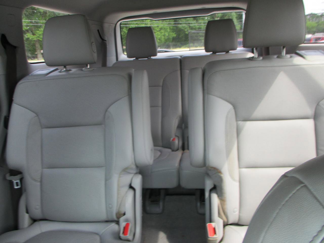 Used 2017 GMC Acadia SLT FWD image 16